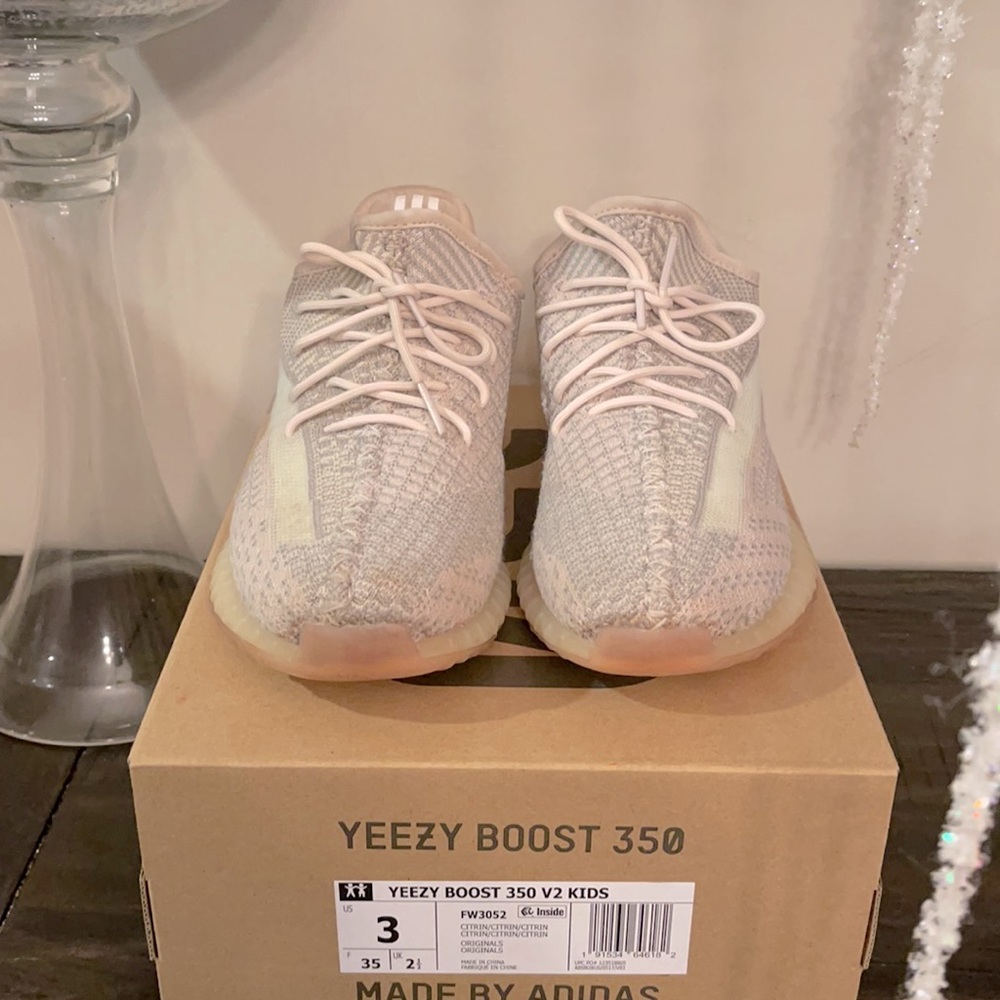 Authentic Yeezy Boost 350 V2 Kids